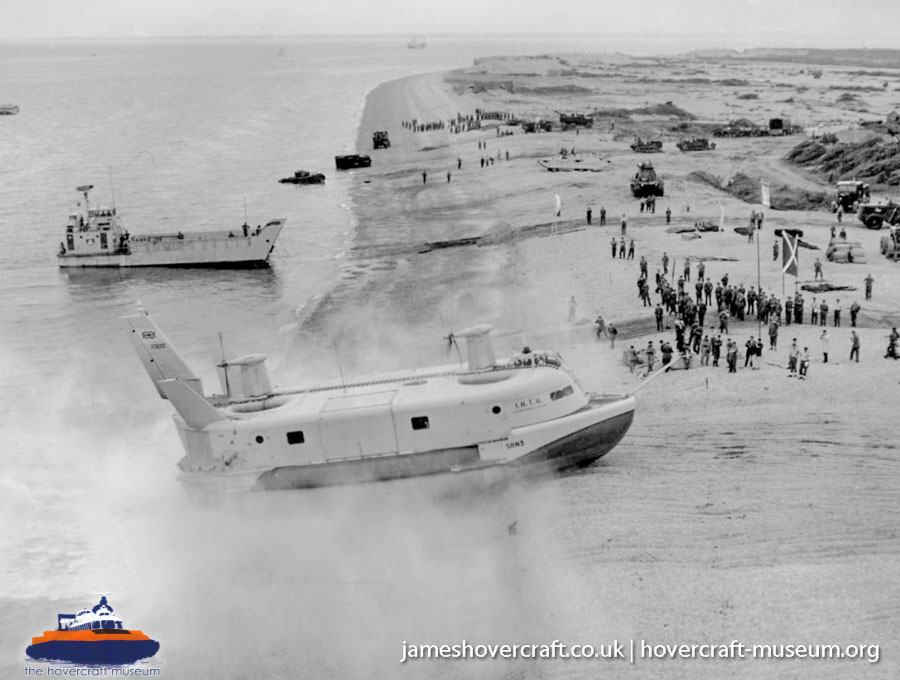 SRN3 in service -   (The <a href='http://www.hovercraft-museum.org/' target='_blank'>Hovercraft Museum Trust</a>).